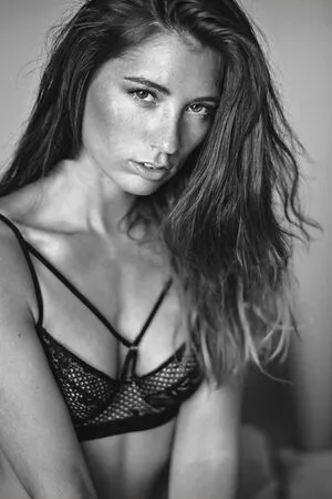 Desiree Ronit OnlyFans Leaked Free Thumbnail Picture - #tW5CFj5qht