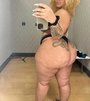 Dess__2 Thumbnail Picture
