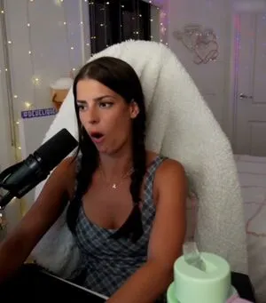 Develique OnlyFans Leaked Free Thumbnail Picture - #6ahqphldTL