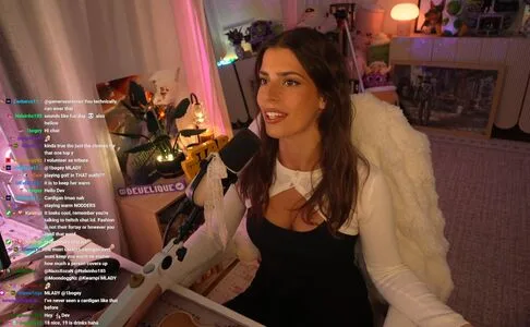 Develique OnlyFans Leaked Free Thumbnail Picture - #VgKMLiO70X