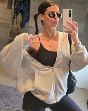 Develique OnlyFans Leaked Free Thumbnail Picture - #fuTU3uxjoy