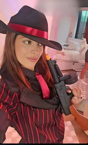 Develique Thumbnail Picture