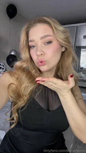 Dianamoonn Thumbnail Picture