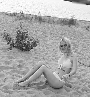 Dieamy OnlyFans Leaked Free Thumbnail Picture - #eygBaORh7f