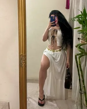 Dilara Deniz Thumbnail Picture