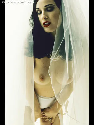 Dita Von Teese OnlyFans Leaked Free Thumbnail Picture - #0rFrISd2Z2