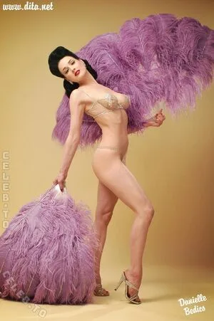Dita Von Teese OnlyFans Leaked Free Thumbnail Picture - #AnMiOGhgVu