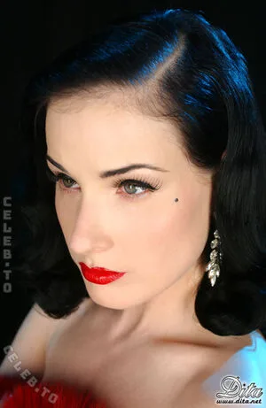 Dita Von Teese OnlyFans Leaked Free Thumbnail Picture - #heWfl0L4IS