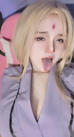 Dly Chan Thumbnail Picture