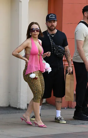 Doja Cat OnlyFans Leaked Free Thumbnail Picture - #9TJJzaaS0n