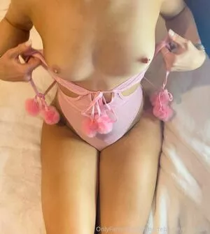 Dolcedollll OnlyFans Leaked Free Thumbnail Picture - #2Cwesckpd1