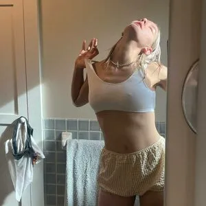 Dora Jar OnlyFans Leaked Free Thumbnail Picture - #D0272RlakK