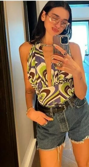 Dua Lipa OnlyFans Leaked Free Thumbnail Picture - #1gO0sqagAG