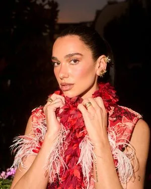 Dua Lipa OnlyFans Leaked Free Thumbnail Picture - #7F99KqGFWH