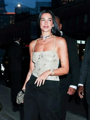 Dua Lipa OnlyFans Leaked Free Thumbnail Picture - #8bOlqDnugg