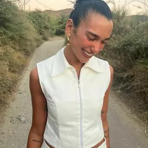 Dua Lipa OnlyFans Leaked Free Thumbnail Picture - #SlJmGAMEvK