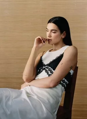 Dua Lipa OnlyFans Leaked Free Thumbnail Picture - #X4bFzzLDWK