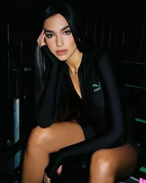 Dua Lipa OnlyFans Leaked Free Thumbnail Picture - #YVLVFYECaP
