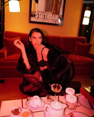 Dua Lipa OnlyFans Leaked Free Thumbnail Picture - #bUXynBQAE4