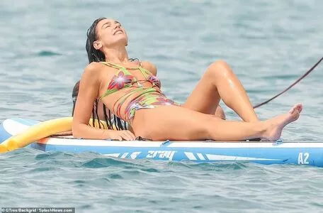 Dua Lipa OnlyFans Leaked Free Thumbnail Picture - #cOGFylPYKN