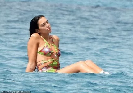 Dua Lipa OnlyFans Leaked Free Thumbnail Picture - #q7DoB06B6C