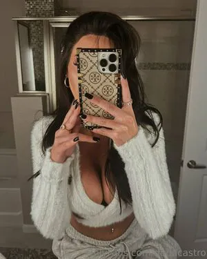 Duda Castro OnlyFans Leaked Free Thumbnail Picture - #99Y3KHVJBS
