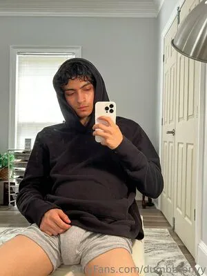 Dumbbtonyy Thumbnail Picture