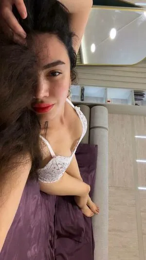 Ece Ronay OnlyFans Leaked Free Thumbnail Picture - #HyENaXScG1