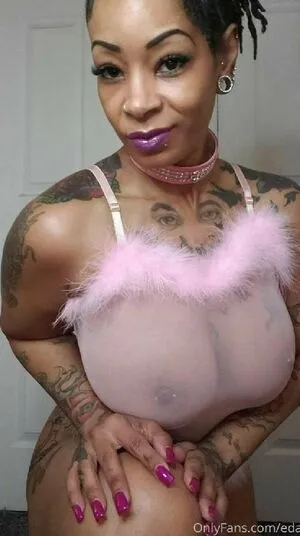 Edaqueenbee OnlyFans Leaked Free Thumbnail Picture - #3p7nUuYplA