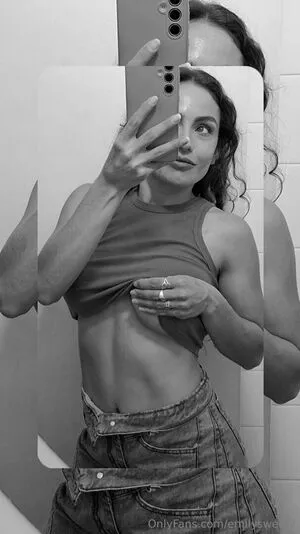 Eeemilys22 OnlyFans Leaked Free Thumbnail Picture - #wSmZFen5k8