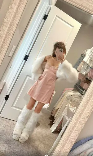 Eeveenara Eevee Enara Thumbnail Picture