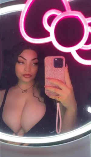 Egyrl Thumbnail Picture