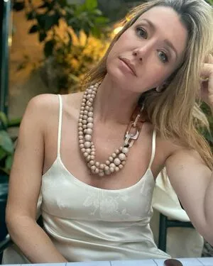 Elena Barolo Thumbnail Picture