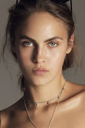 Elena Carriere Thumbnail Picture