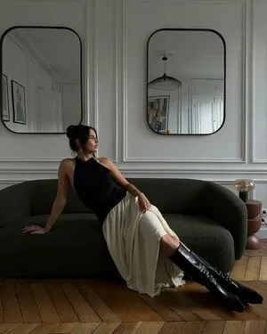 Elena Taber Thumbnail Picture
