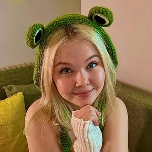 Elinakitty Thumbnail Picture