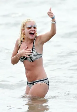 Elisha Cuthbert OnlyFans Leaked Free Thumbnail Picture - #QJzgqcL6pz