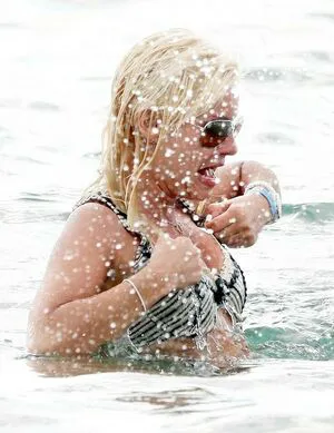 Elisha Cuthbert OnlyFans Leaked Free Thumbnail Picture - #ZgWqanJs8w