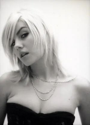 Elisha Cuthbert OnlyFans Leaked Free Thumbnail Picture - #dxQ3gYxLOz
