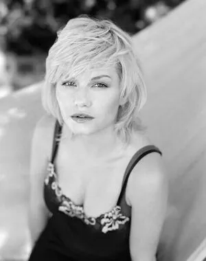 Elisha Cuthbert OnlyFans Leaked Free Thumbnail Picture - #wKXRGmCoJ5