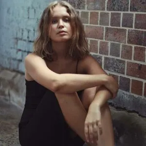 Eliza Scanlen Thumbnail Picture