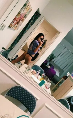 Elizabethyesong Thumbnail Picture