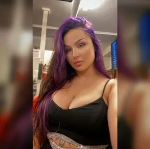 Elizzuuhbeth Thumbnail Picture