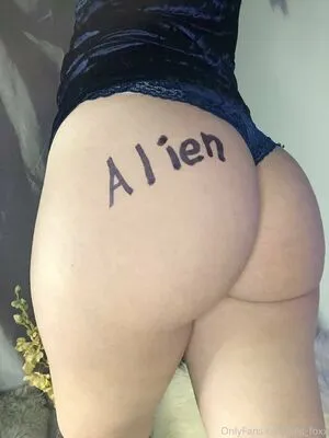 Ella Foxx OnlyFans Leaked Free Thumbnail Picture - #UTPJOKAZ70