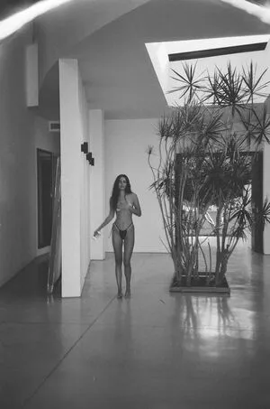 Ella Grossman Thumbnail Picture