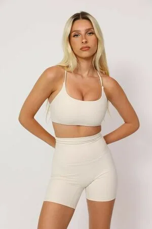 Ella Netzer OnlyFans Leaked Free Thumbnail Picture - #ahpIfKqGeI