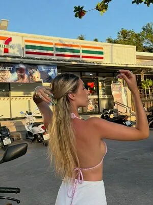 Ella Netzer OnlyFans Leaked Free Thumbnail Picture - #gbidL2YMuf