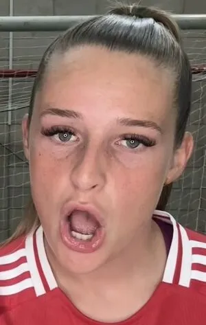 Ella Toone Thumbnail Picture
