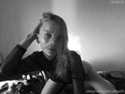 Ellaa91 OnlyFans Leaked Free Thumbnail Picture - #ViSDdOg1C7