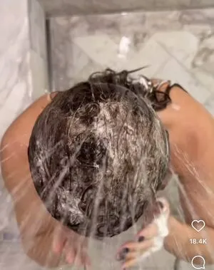 Elle Edwards Thumbnail Picture
